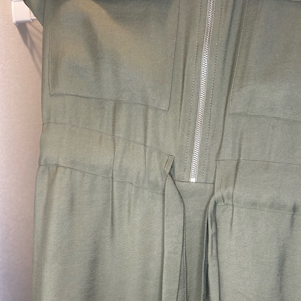Dark Green Dress - Picture 9 of 9